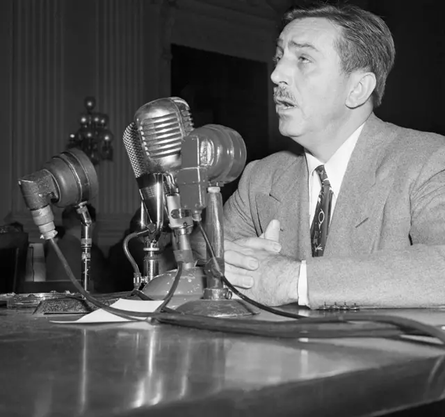 Walt Disney declara ante el Comité de actividades antiestadounidenses en 1947
