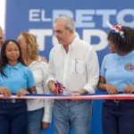 Abinader encabeza jornada en San Cristóbal con la entrega de obras educativas y de primera infancia