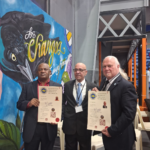 El Lic. Cayetano Rodríguez recibe el máximo galardón de Taekwondo por su trayectoria y aportes a las artes marciales