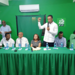 Fuerza del Pueblo realiza multitudinaria asamblea de dirigentes en San Cristóbal